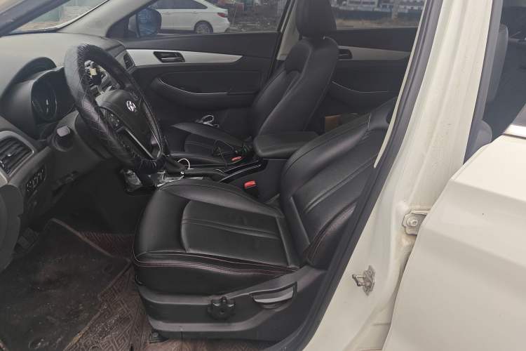 Used BAIC Senova X55 2016 1.5T CVT Elite Edition Left Front Seat