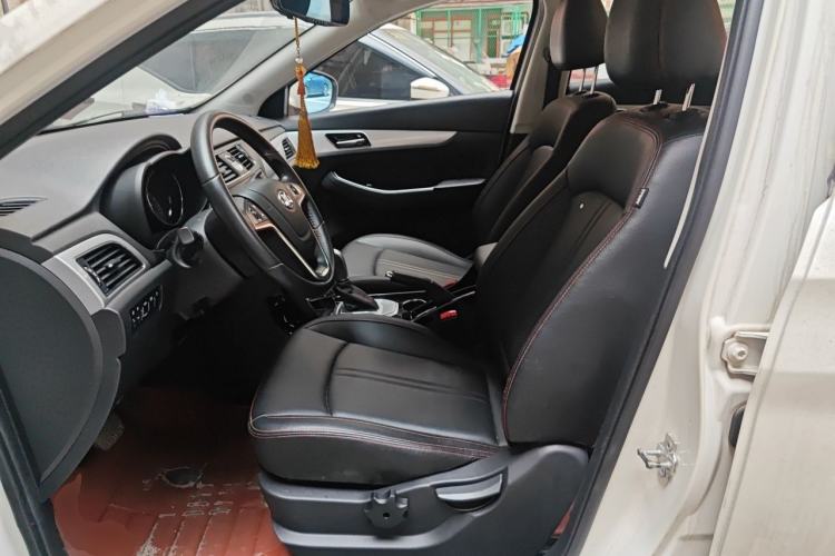 Used BAIC Senova X55 2016 1.5T CVT Elite Edition Left Front Seat