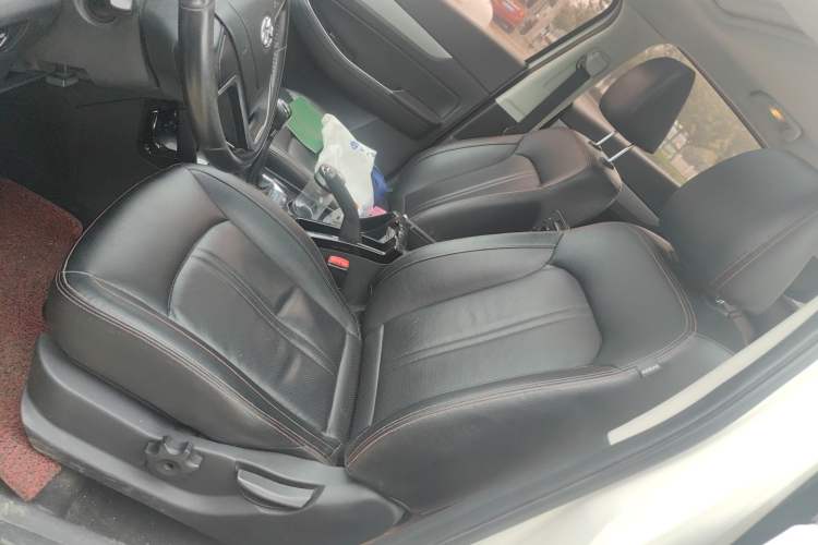 Used BAIC Senova X55 2016 1.5L Manual Elite Edition Left Front Seat