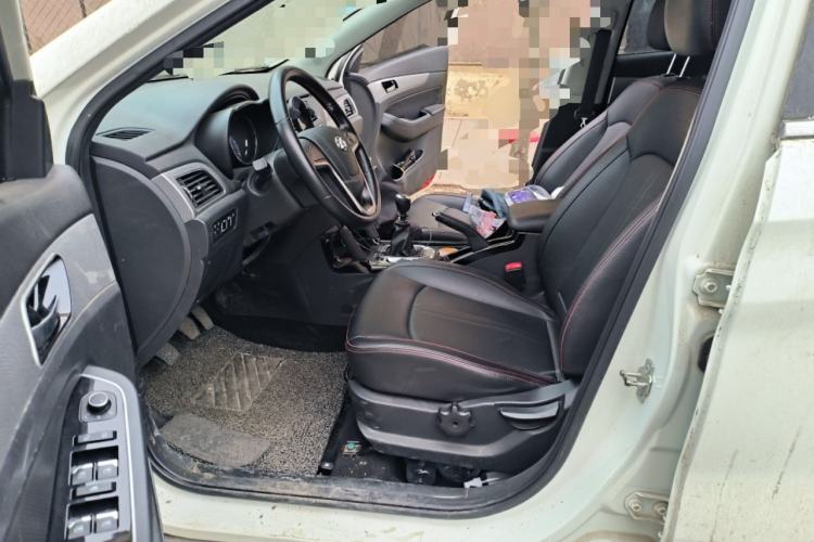 Used BAIC Senova X55 2016 1.5T Manual Elite Edition Left Front Seat
