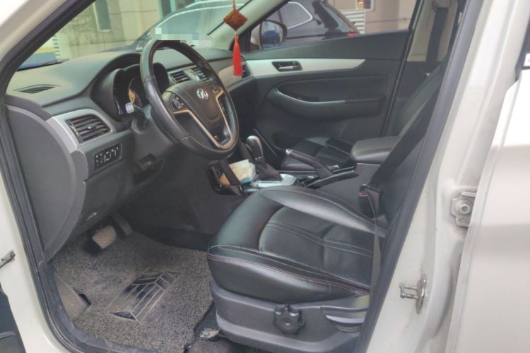 Used BAIC Senova X55 2016 1.5T CVT Elite Edition Left Front Seat