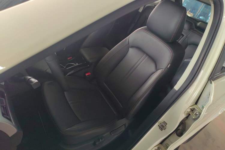 Used BAIC Senova X55 2016 1.5T CVT Elite Edition Left Front Seat