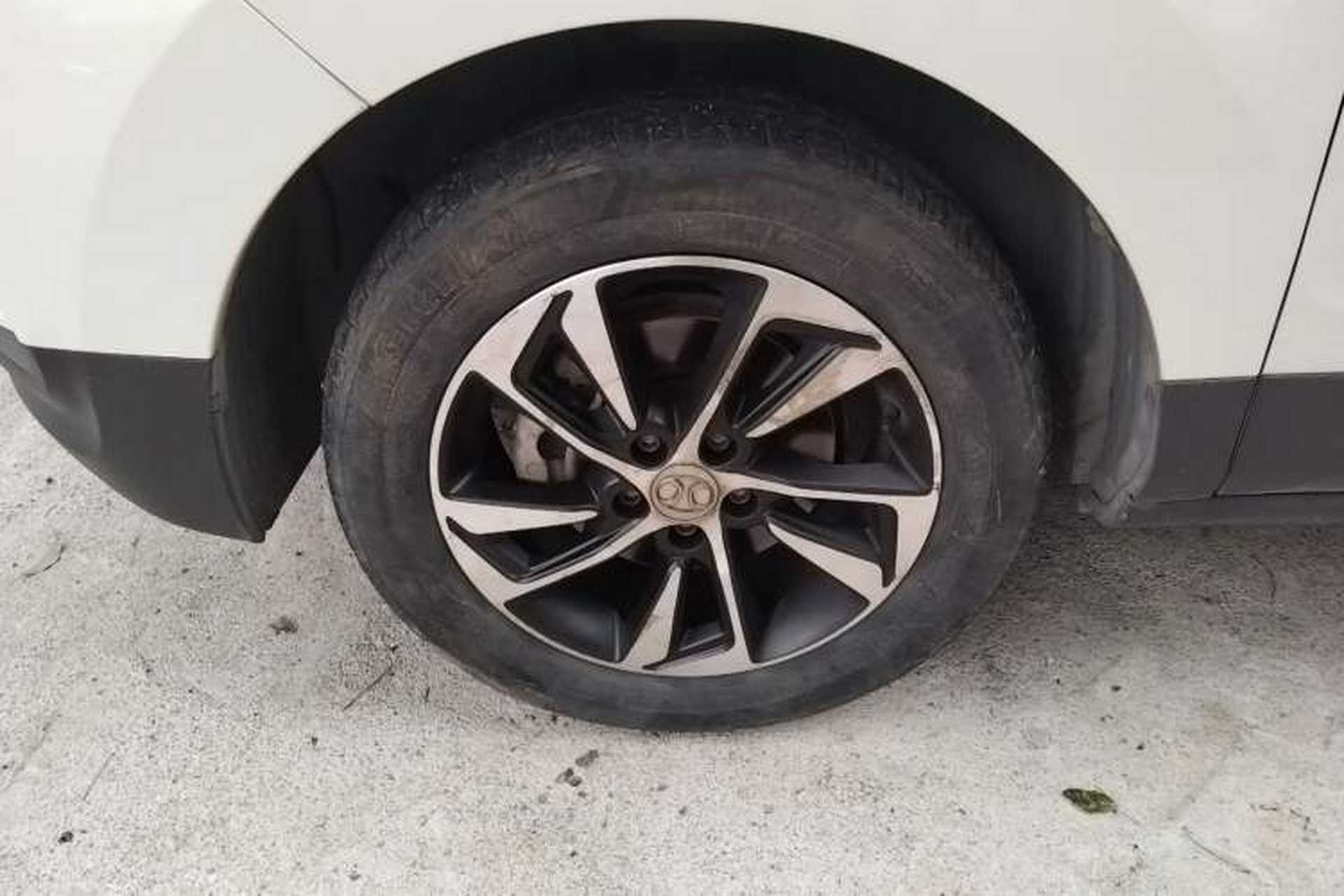 Used BAIC Senova X55 2016 1.5T CVT Elite Edition Left Front Wheel Hub