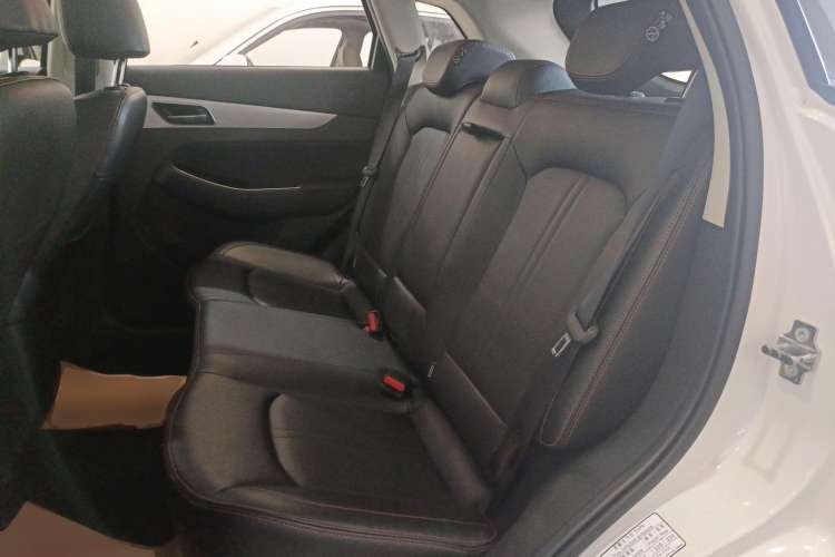 Used BAIC Senova X55 2016 1.5T Manual Elite Edition Left Rear Seat