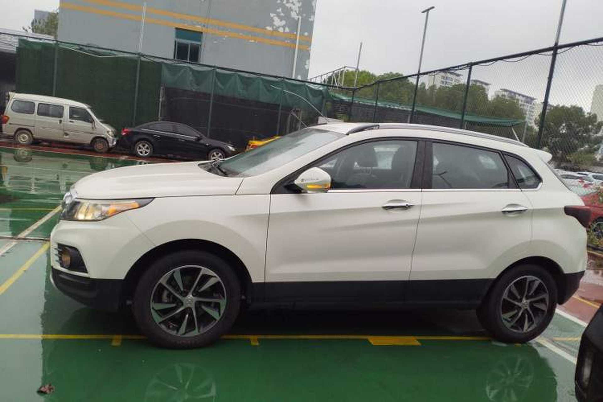 Used BAIC Senova X55 2016 1.5T CVT Elite Edition Left Side