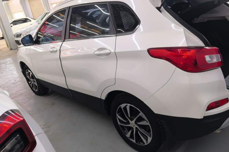 Used BAIC Senova X55 2016 1.5T CVT Elite Edition Left Side