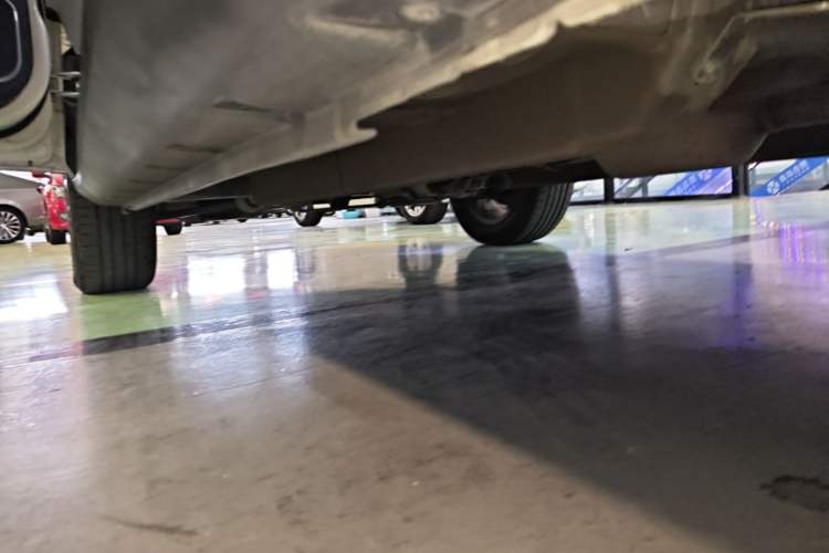 Used BAIC Senova X55 2016 1.5T CVT Elite Edition Left Side Sill
