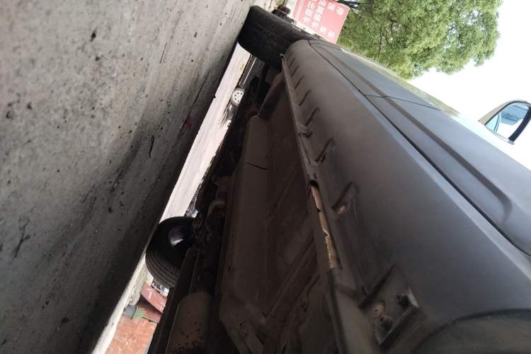 Used BAIC Senova X55 2016 1.5T CVT Elite Edition Left Side Sill