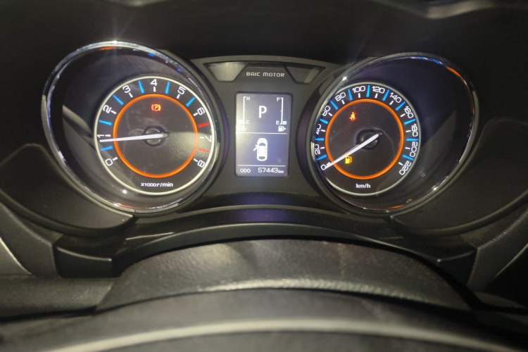 Used BAIC Senova X55 2016 1.5T CVT Luxury Edition Odometer Close Up