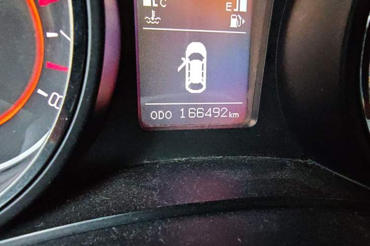 Used BAIC Senova X55 2016 1.5L Manual Comfort Version Odometer Close Up