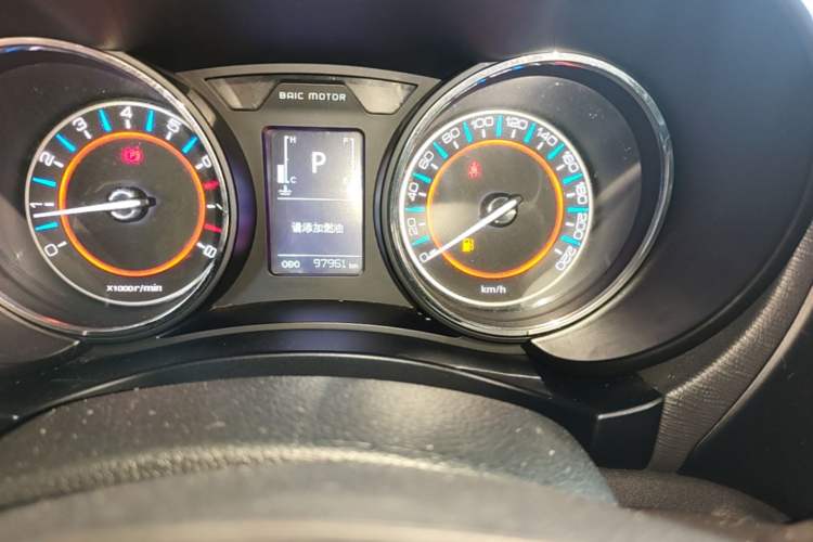 Used BAIC Senova X55 2016 1.5T CVT Luxury Edition Odometer Close Up