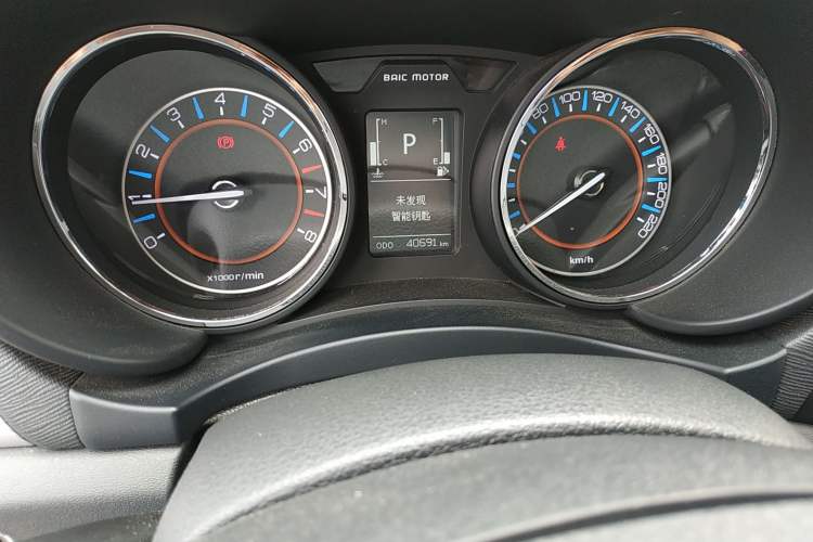 Used BAIC Senova X55 2016 1.5T CVT Elite Edition Odometer Close Up