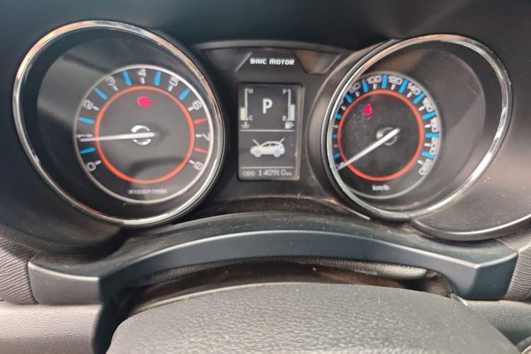 Used BAIC Senova X55 2016 1.5T CVT Luxury Edition Odometer Close Up