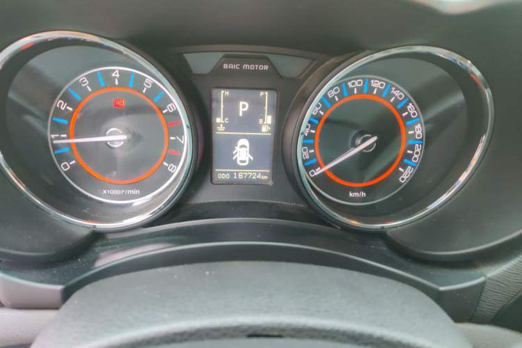 Used BAIC Senova X55 2016 1.5T CVT Elite Edition Odometer Close Up
