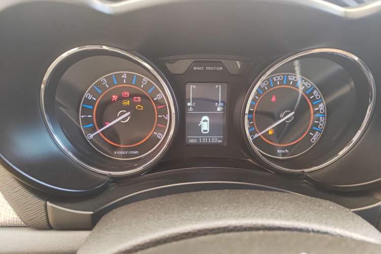 Used BAIC Senova X55 2016 1.5L Manual Standard Edition Odometer Close Up