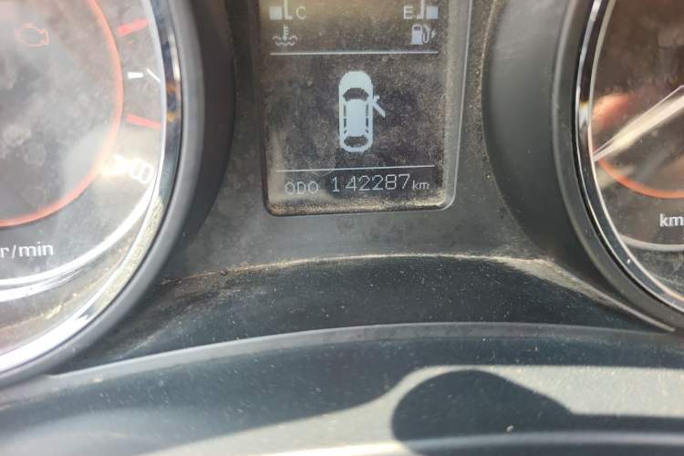 Used BAIC Senova X55 2016 1.5T CVT Luxury Edition Odometer Close Up