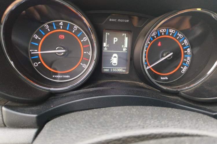 Used BAIC Senova X55 2016 1.5T CVT Luxury Edition Odometer Close Up