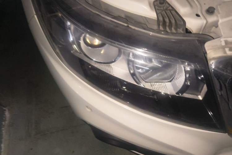Used BAIC Senova X55 2016 1.5T CVT Luxury Edition Right Front Headlight