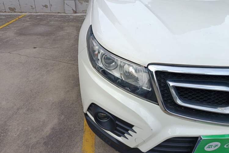 Used BAIC Senova X55 2016 1.5L Manual Elite Edition Right Front Headlight