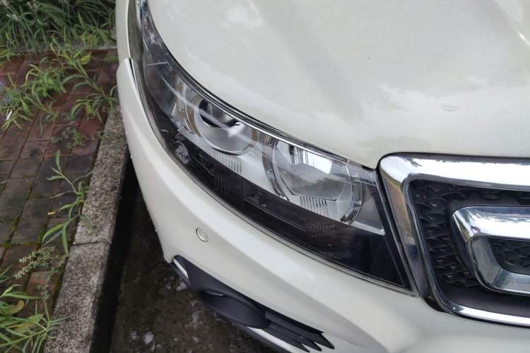 Used BAIC Senova X55 2016 1.5T CVT Luxury Edition Right Front Headlight