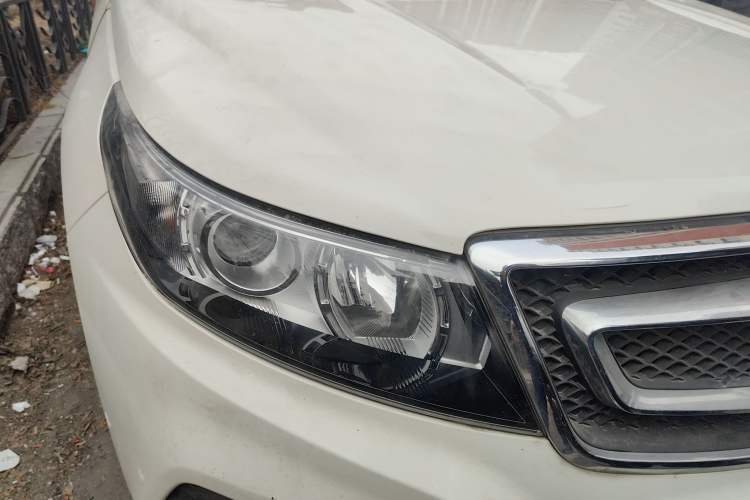 Used BAIC Senova X55 2016 1.5L Manual Comfort Version Right Front Headlight