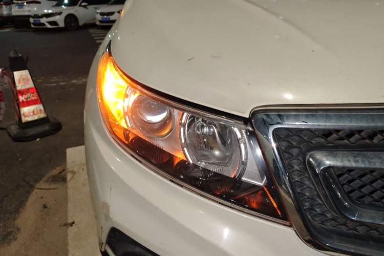 Used BAIC Senova X55  Right Front Headlight