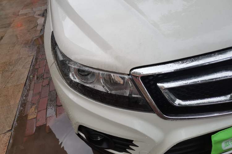 Used BAIC Senova X55 2016 1.5T CVT Elite Edition Right Front Headlight