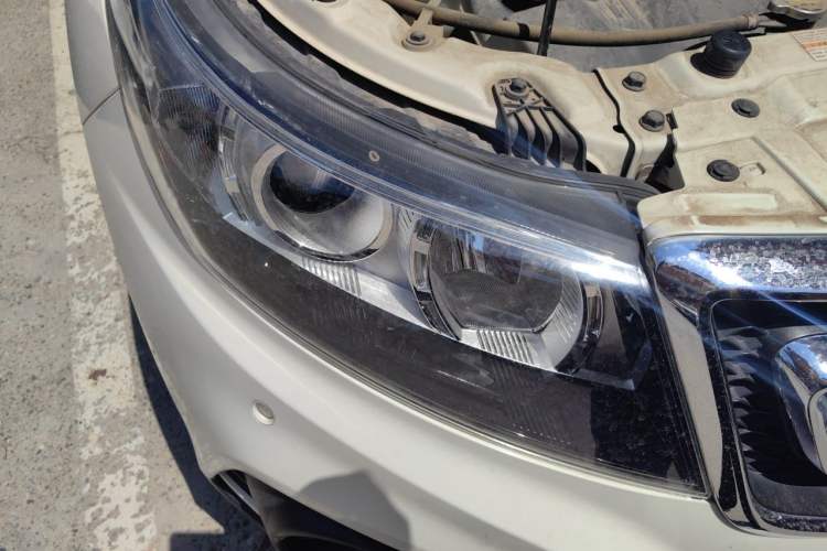 Used BAIC Senova X55 2016 1.5T CVT Luxury Edition Right Front Headlight