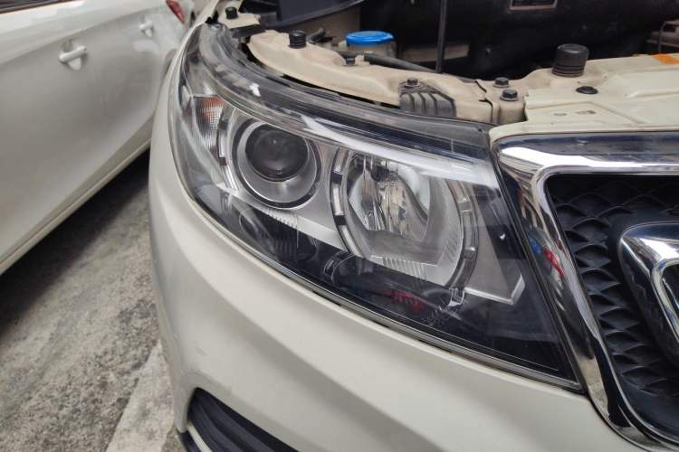 Used BAIC Senova X55 2016 1.5L Manual Standard Edition Right Front Headlight