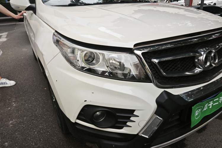 Used BAIC Senova X55 2016 1.5T CVT Elite Edition Right Front Headlight