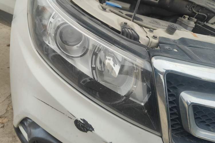 Used BAIC Senova X55 2016 1.5L Manual Elite Edition Right Front Headlight