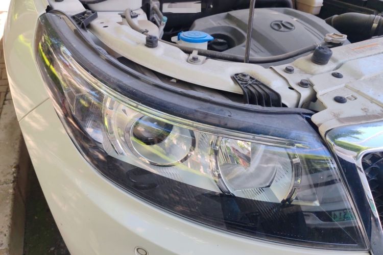 Used BAIC Senova X55 2016 1.5T CVT Luxury Edition Right Front Headlight