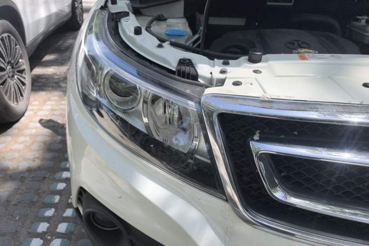 Used BAIC Senova X55 2016 1.5T CVT Comfort Version Right Front Headlight