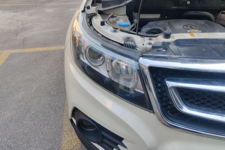 Used BAIC Senova X55 2016 1.5T CVT Elite Edition Right Front Headlight