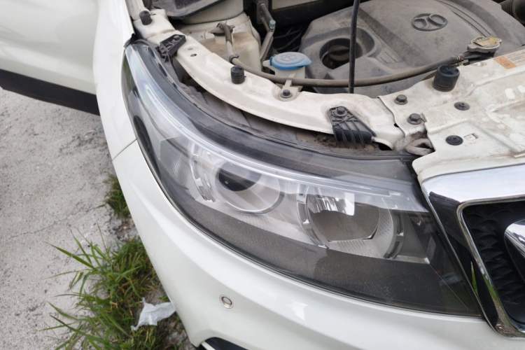Used BAIC Senova X55 2016 1.5T CVT Luxury Edition Right Front Headlight