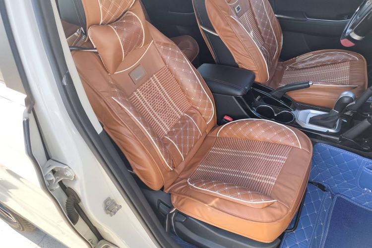 Used BAIC Senova X55 2016 1.5T CVT Elite Edition Right Front Seat