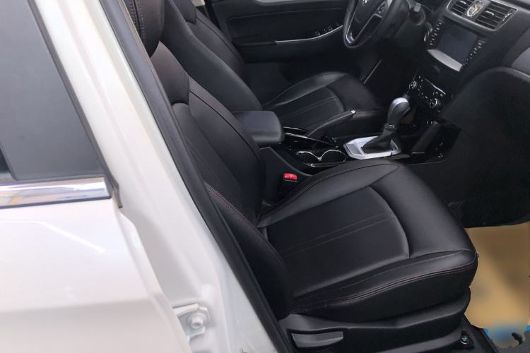 Used BAIC Senova X55 2016 1.5T CVT Elite Edition Right Front Seat