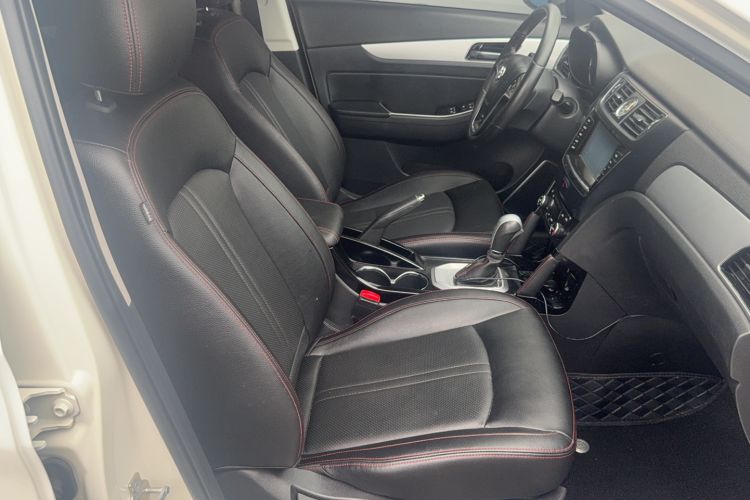 Used BAIC Senova X55 2016 1.5T CVT Luxury Edition Right Front Seat