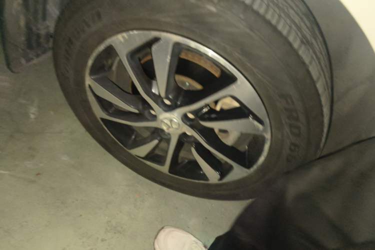 Used BAIC Senova X55 2016 1.5T CVT Luxury Edition Right Front Wheel Hub