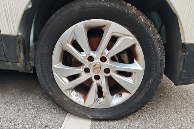 Used BAIC Senova X55 2016 1.5L Manual Comfort Version Right Front Wheel Hub