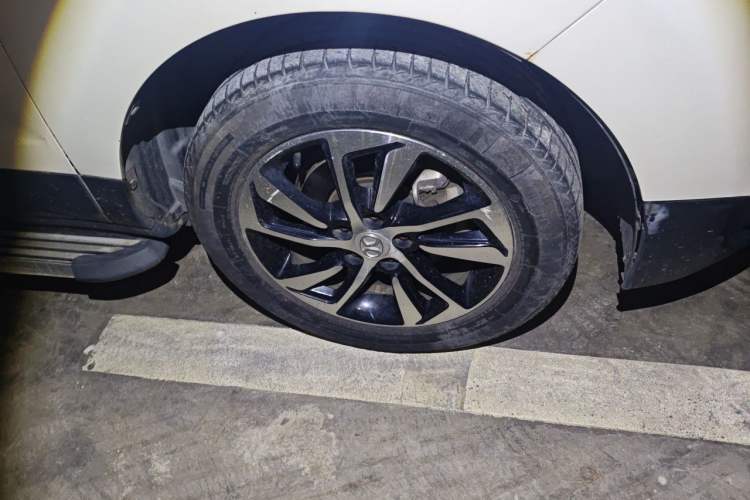 Used BAIC Senova X55 2016 1.5T CVT Elite Edition Right Front Wheel Hub