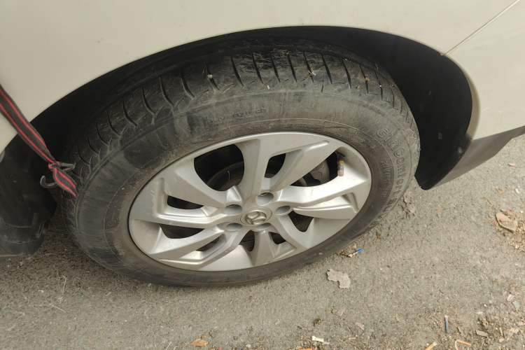 Used BAIC Senova X55 2016 1.5L Manual Comfort Version Right Front Wheel Hub