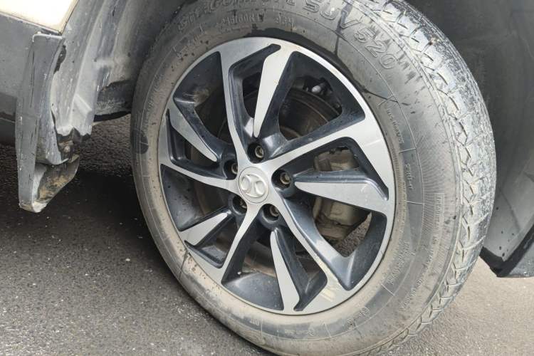 Used BAIC Senova X55 2016 1.5L Manual Comfort Version Right Front Wheel Hub