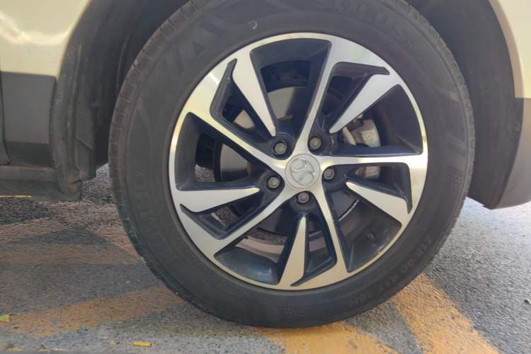 Used BAIC Senova X55 2016 1.5T CVT Luxury Edition Right Front Wheel Hub