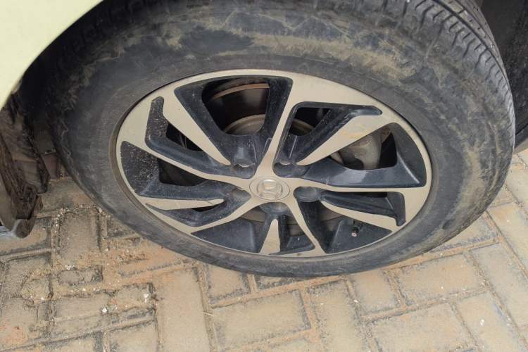 Used BAIC Senova X55 2016 1.5T CVT Luxury Edition Right Front Wheel Hub
