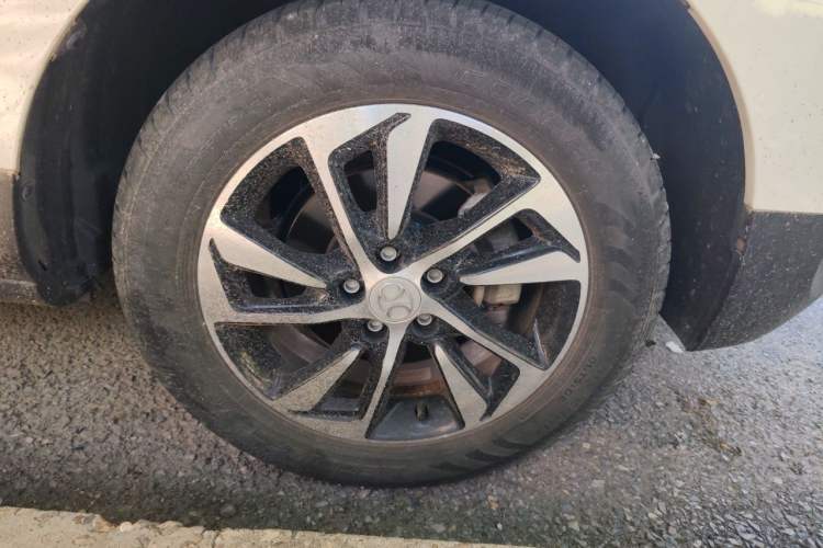 Used BAIC Senova X55 2016 1.5T CVT Luxury Edition Right Front Wheel Hub