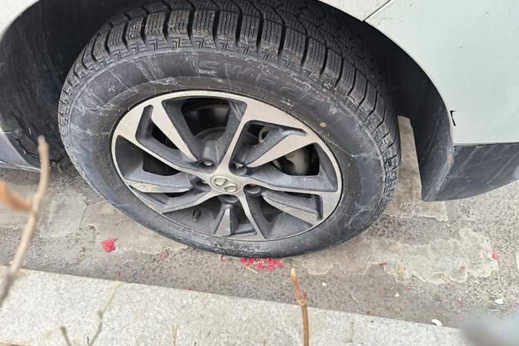 Used BAIC Senova X55 2016 1.5T Manual Elite Edition Right Front Wheel Hub