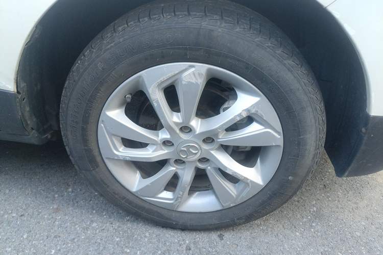 Used BAIC Senova X55 2016 1.5T CVT Comfort Version Right Front Wheel Hub