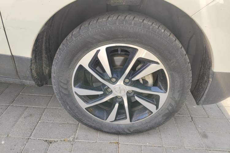 Used BAIC Senova X55 2016 1.5T CVT Luxury Edition Right Front Wheel Hub