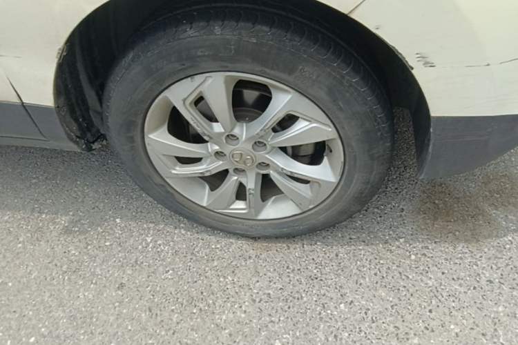 Used BAIC Senova X55 2016 1.5L Manual Comfort Version Right Front Wheel Hub